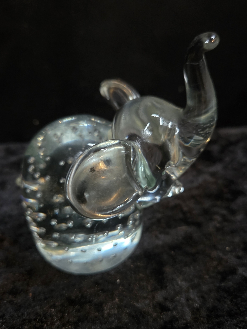 Vintage Murano Glass Elephant Sculpture – Paperweight with Controlled Bubbles